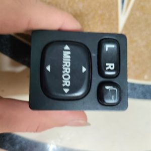 Công tắc chỉnh gương Toyota Vios