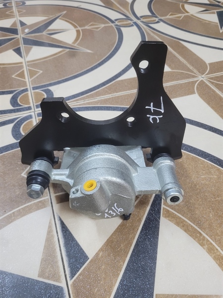 Cụm gông phanh Toyota Zace