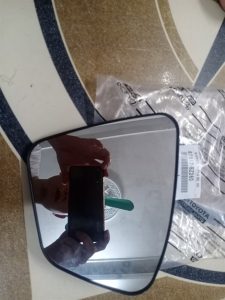 Mặt gương Toyota Raize