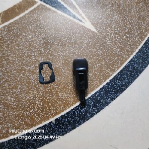 Đầu phun nước rửa kính Hyundai I10