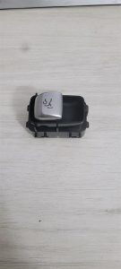 Công tắc mở cốp Mercedes C300