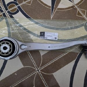 Càng i cong Mercedes C300